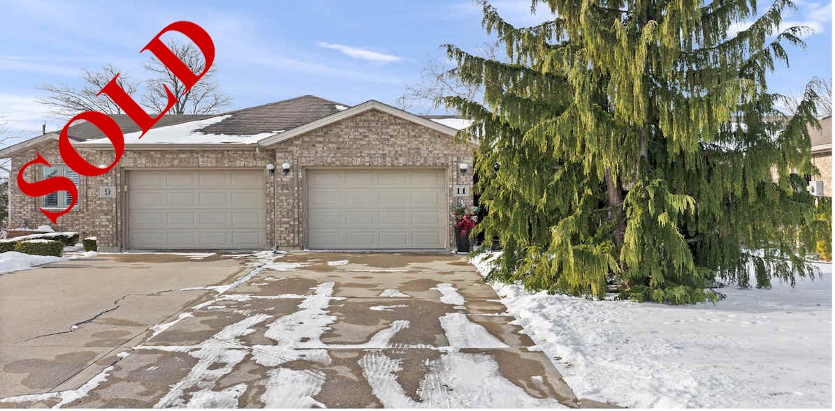 11 Malibu Dr Leamington.jpg (888745 bytes)